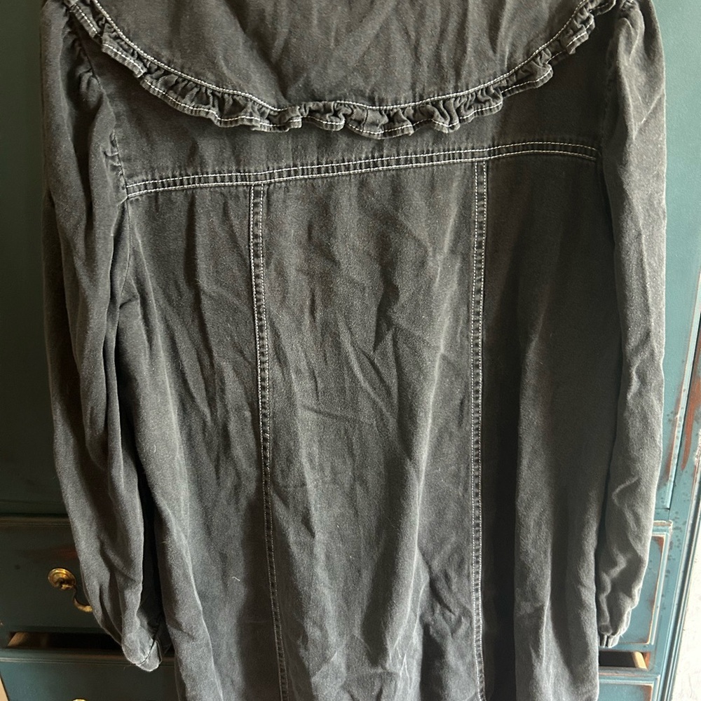 Black Ruffled Button-Up Dress - Picture 3 of 10